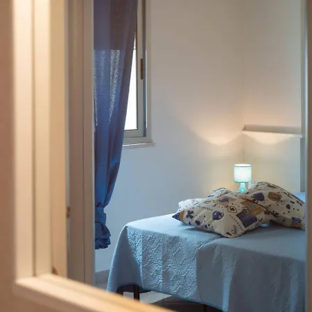 Nyaraló Bright Near The In *