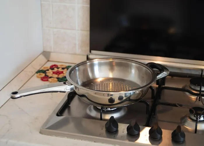 Bright Near The In Holiday home *